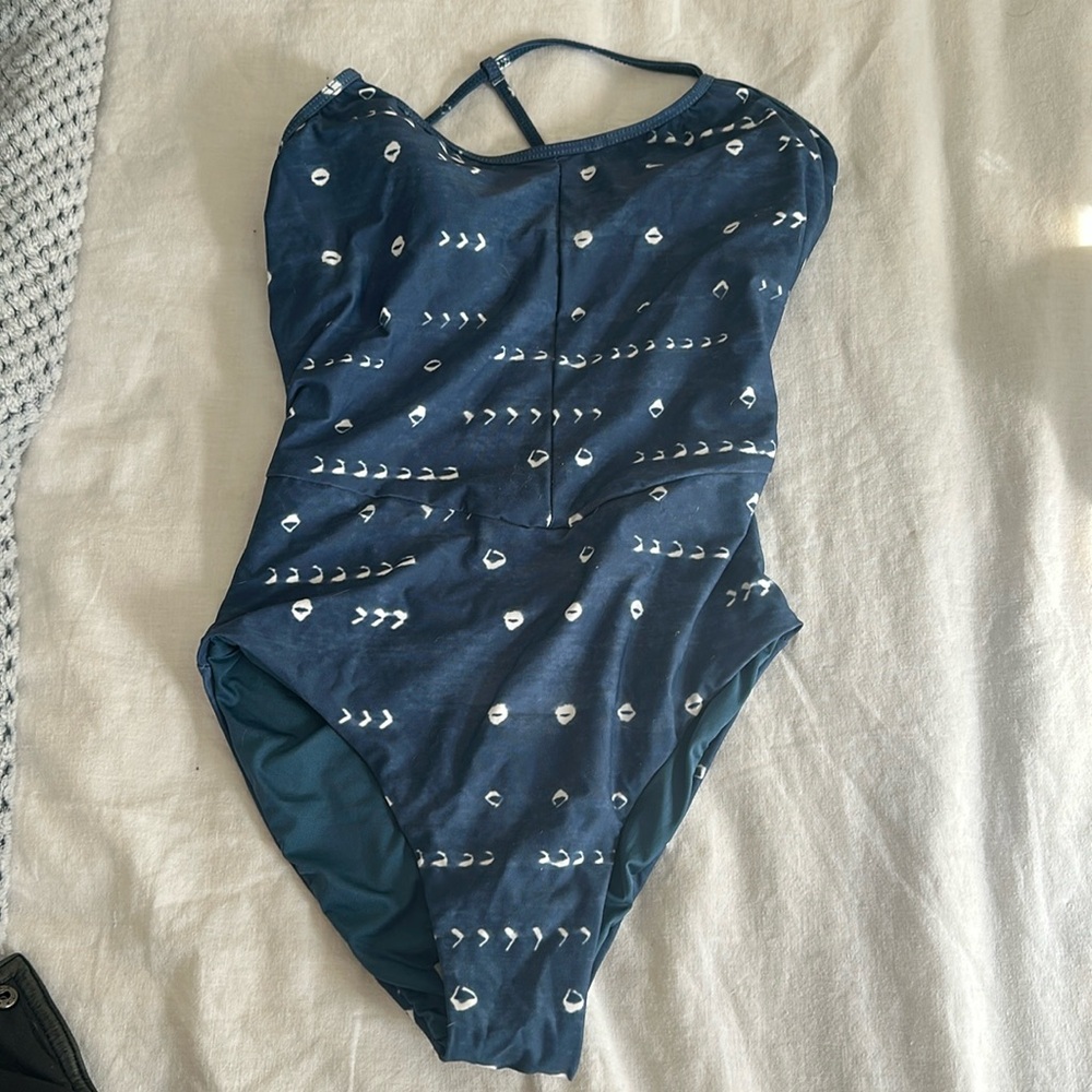Carve designs Waikiki one piece small